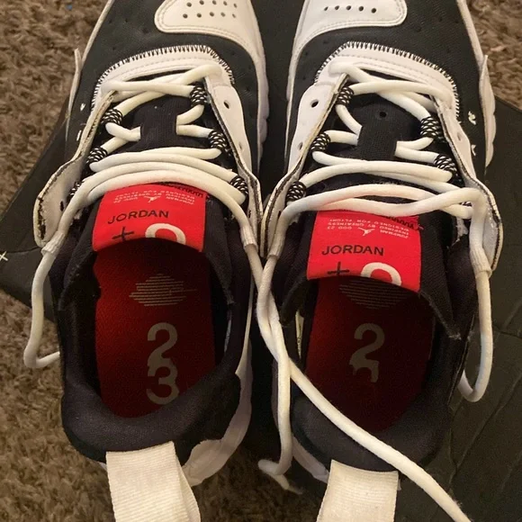 Jordan delta 2 - Picture 2 of 5